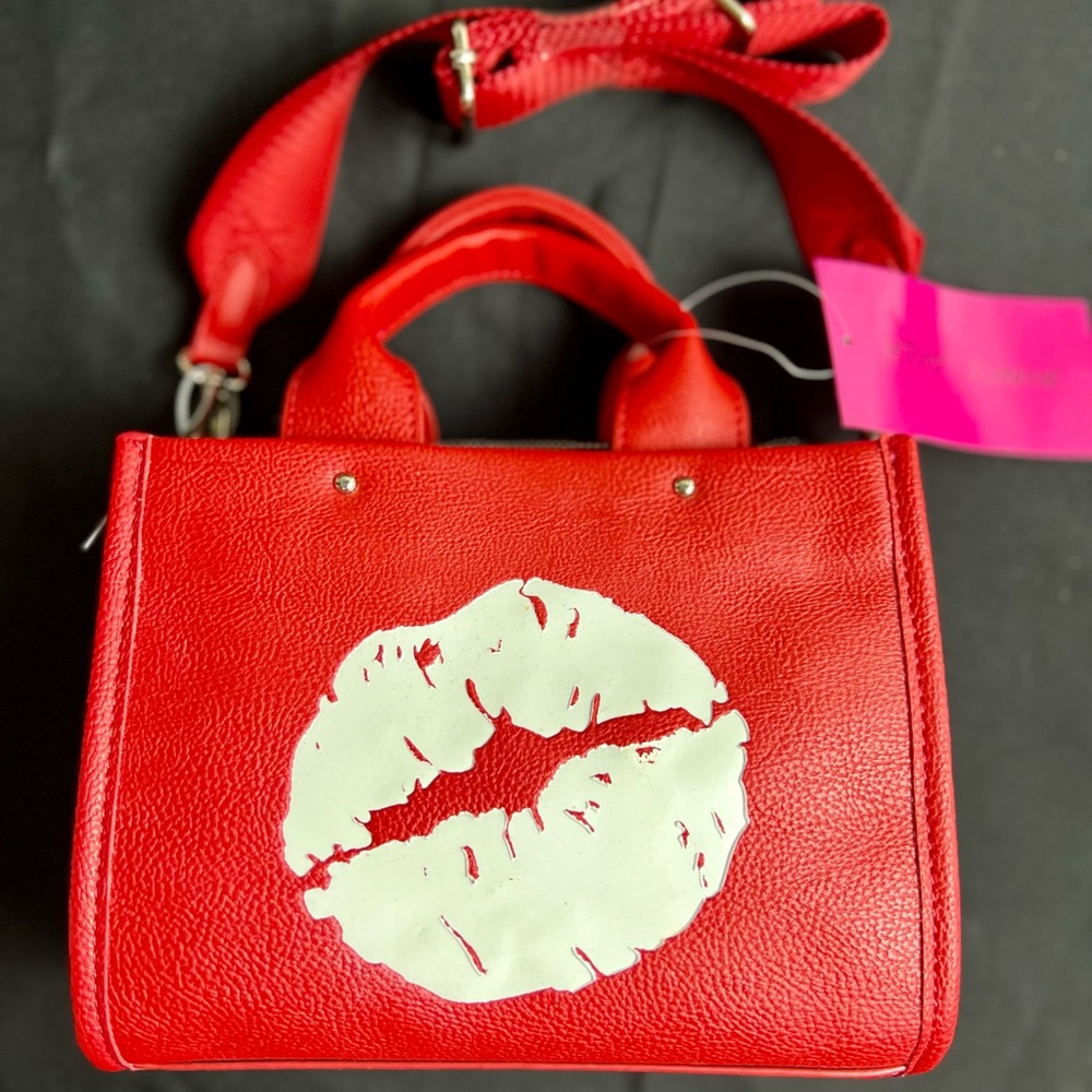Betsey Johnson Red Kiss Print Handbag